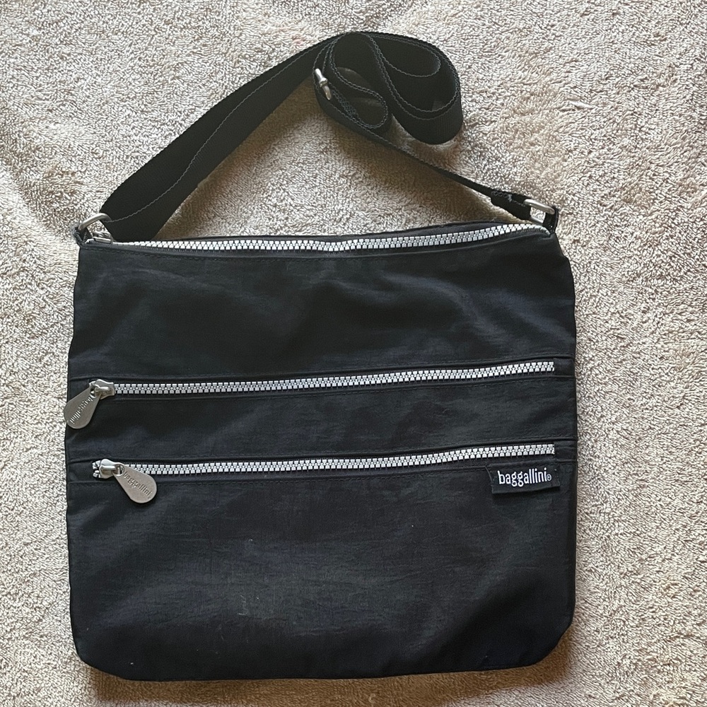 Baggallini Black Messenger Bag with Silver Accents